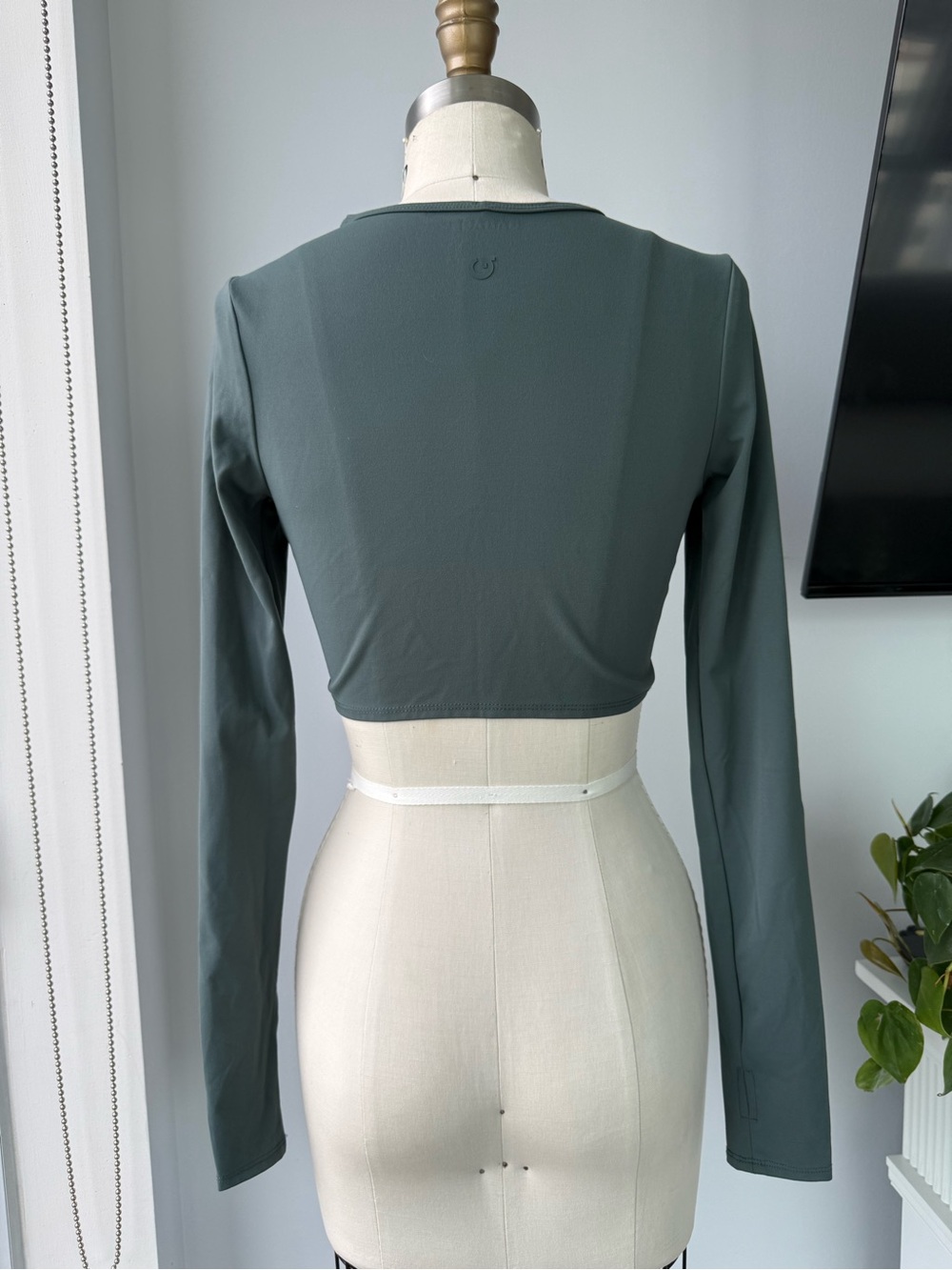 Garage Cropped Button-Front Cardigan - Picture 2 of 5